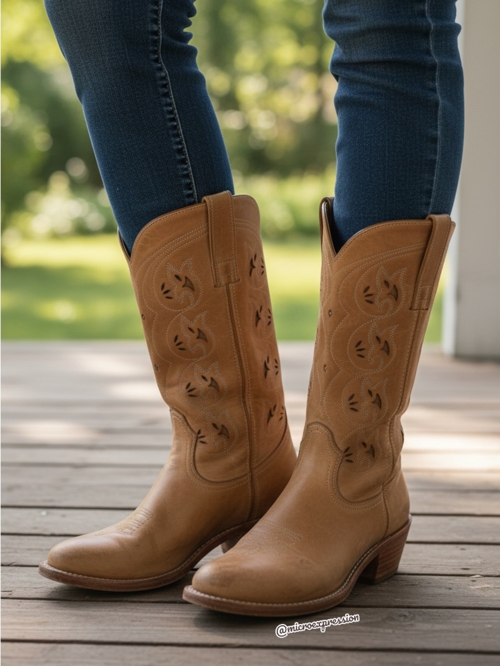VINTAGE 1980 Frye Austin Tan Brown PullOn Leather Floral Embroidered Cowboy Boot - Picture 4 of 14